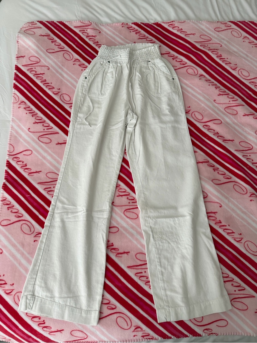 White High-Waist Straight Leg Pants